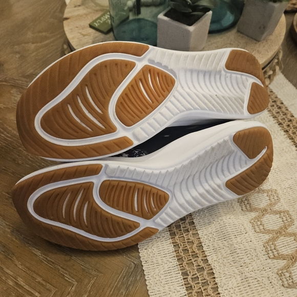 New Balance Womens WNRGSRD1 Black Cross Training Shoes Size 9 Medium (B, M) EUC - Picture 10 of 12